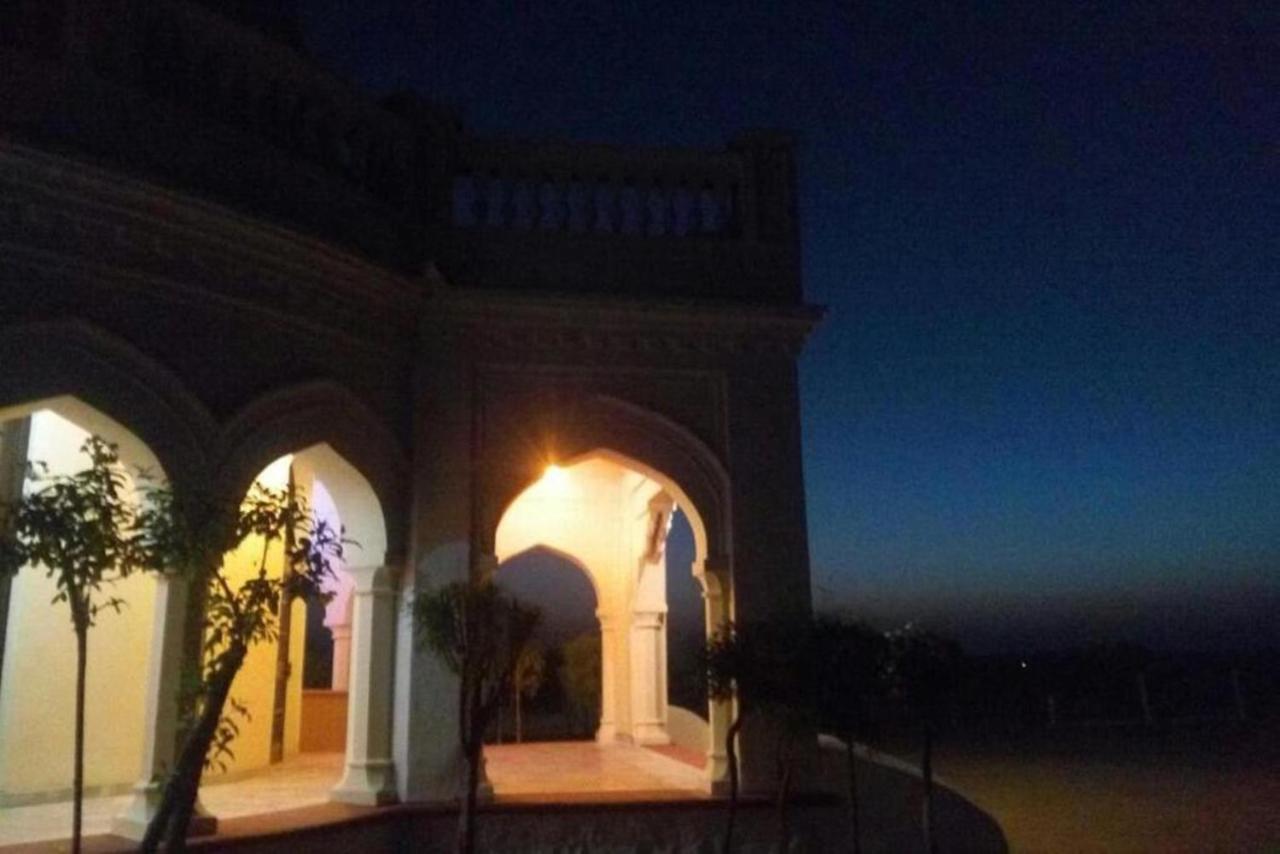 Hôtel Aaram Baagh By Pachar Group, Sānchi Extérieur photo