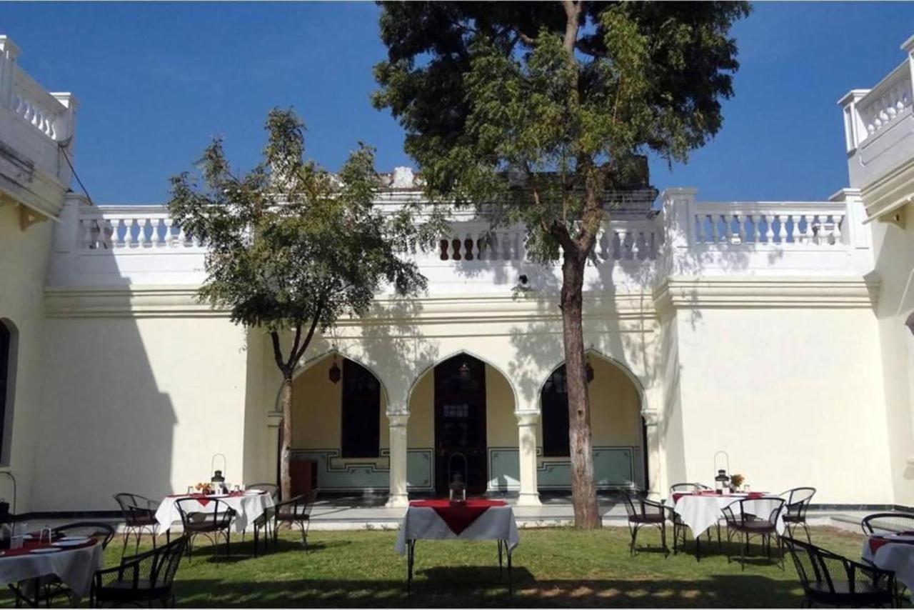 Hôtel Aaram Baagh By Pachar Group, Sānchi Extérieur photo